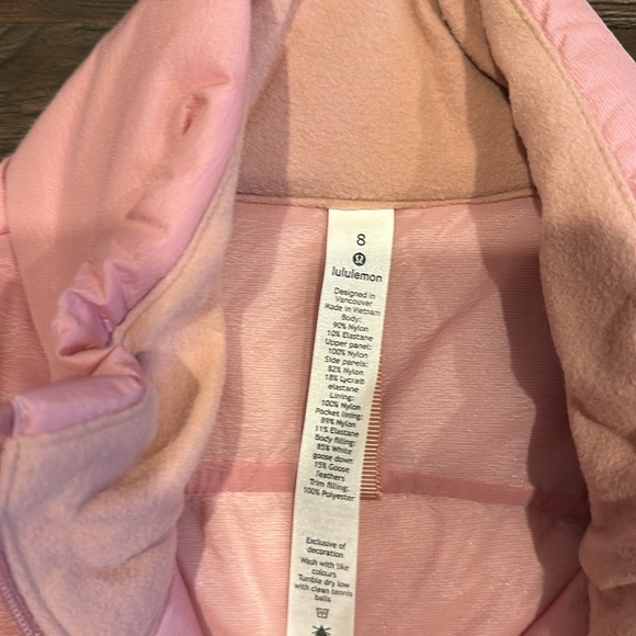 Lululemon Down For It All Vest. Misty Rose. Size 8. - Picture 3 of 4
